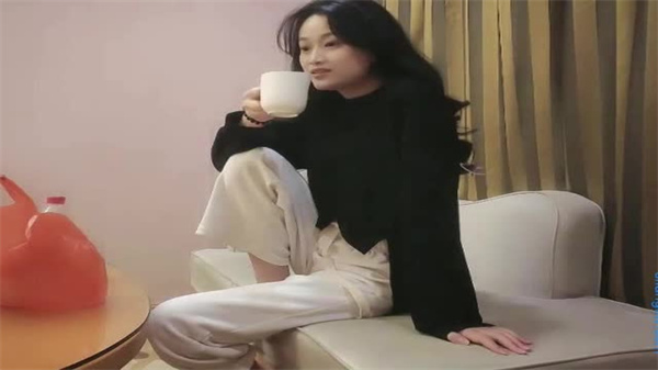 小马寻花：红酒尤物返场，极品美穴疯狂抽插欲仙欲死